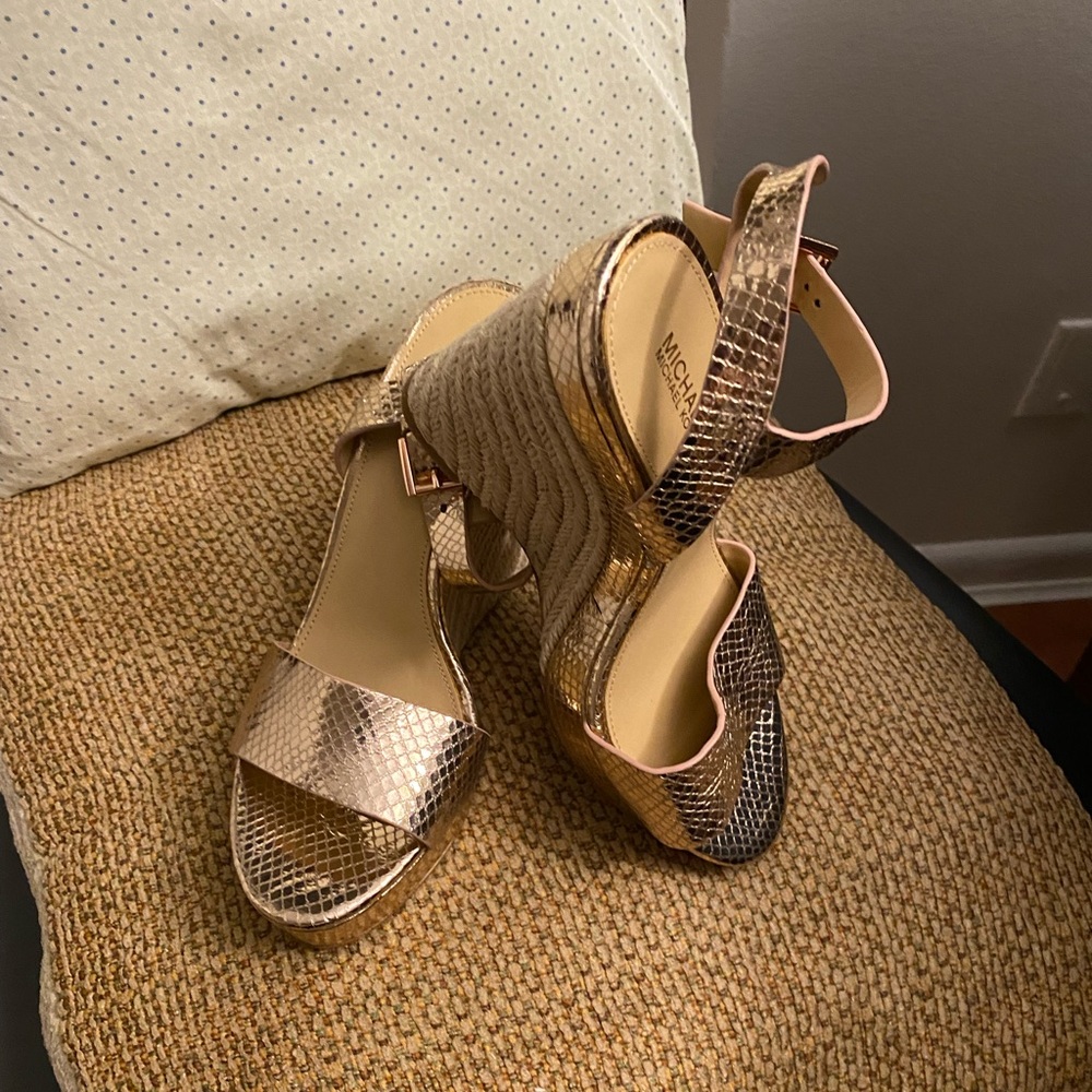 Michael Kors Ellen Wedge Sandal Soft Pink 6 - Picture 2 of 6